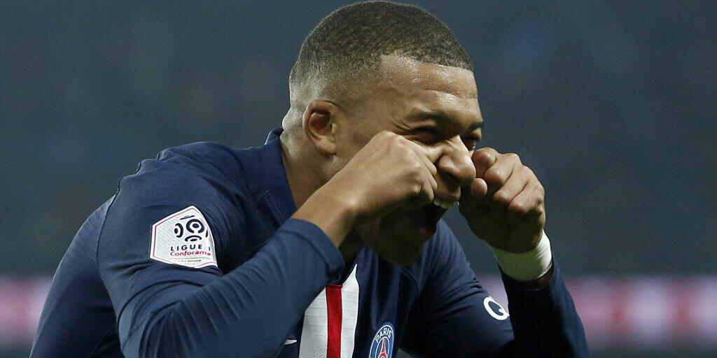 Kylian Mbappé imitiert nach seinem Führungstor einen weinenden Jungen - später ist ihm nicht mehr nach Scherzen zumute