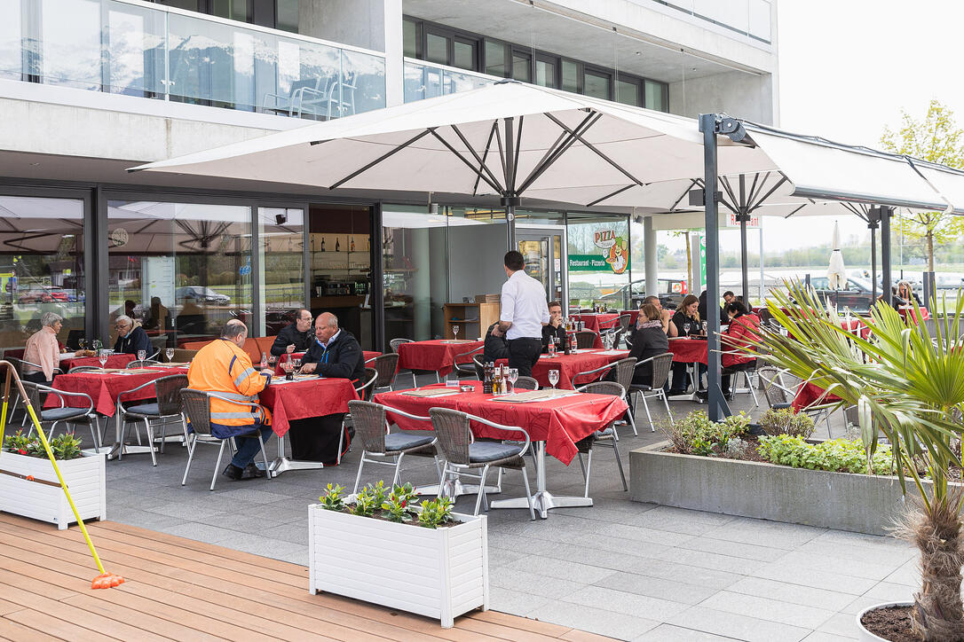 Offene Restaurant-Terrassen in Liechtenstein
