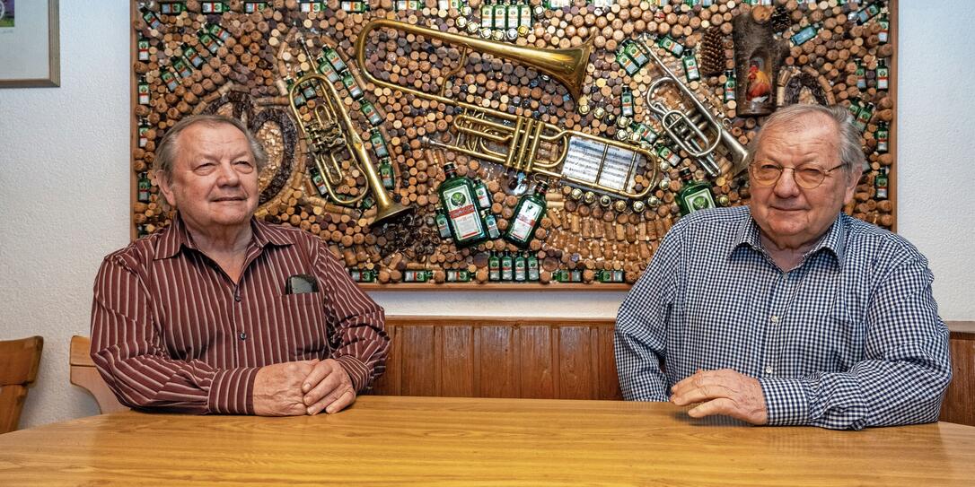 Besuch bei Elwin und Luis Hasler &uuml;ber J&auml;germeister-Kunst, Bendern