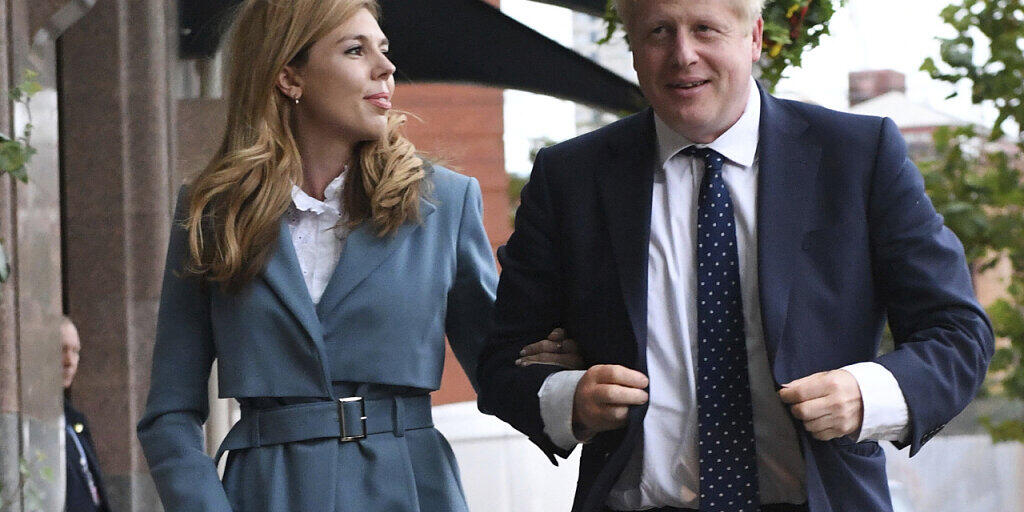 Bald ist das Familienglück perfekt in 10, Downing Street: Die Johnsons erwarten Nachwuchs. Bald ist das Familienglück perfekt in 10, Downing Street: Die Johnsons erwarten Nachwuchs.