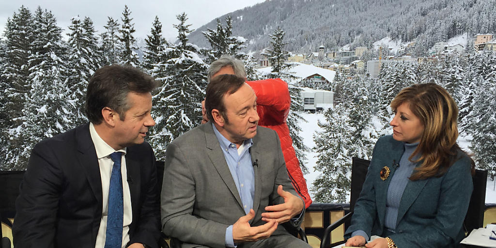 Wisekey-CEO Carlos Moreira und Markenbotschafter Kevin Spacey am diesjährigen WEF in Davos: Die prominente Unterstützung des Hollywoodstars hat dem Börsenneuling am Donnerstag kein Glück gebracht (Archiv).