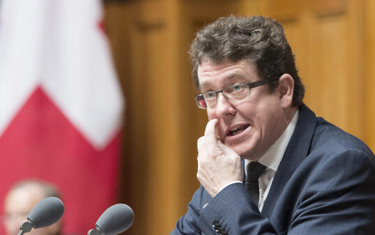 Die SVP mit Präsident Albert Rösti prüft ein Referendum gegen die Energiestrategie 2050. Das Bild stammt aus der Debatte zur Energievorlage in der Frühlingssession.