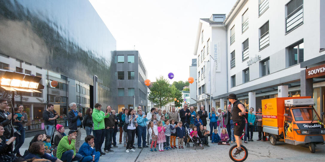 Buskers Strassenkünstler Vaduz 160520