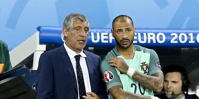 Für Portugals Trainer ging alles auf. Hier bringt er den späteren Torschützen Quaresma ins Spiel