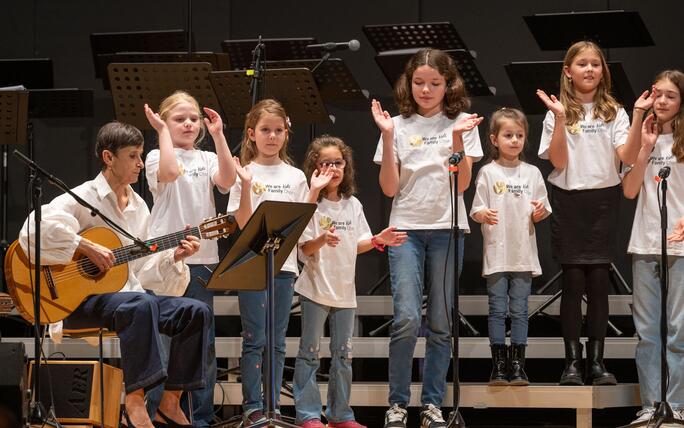 Jahreskonzert-We-are-Family-Chor