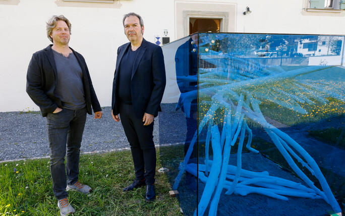 Vernissage &laquo;Interferenzen&raquo; mit Werken von Michael Tolloy und Patrick Kaufmann im Alten Pfarrhof  Balzers.