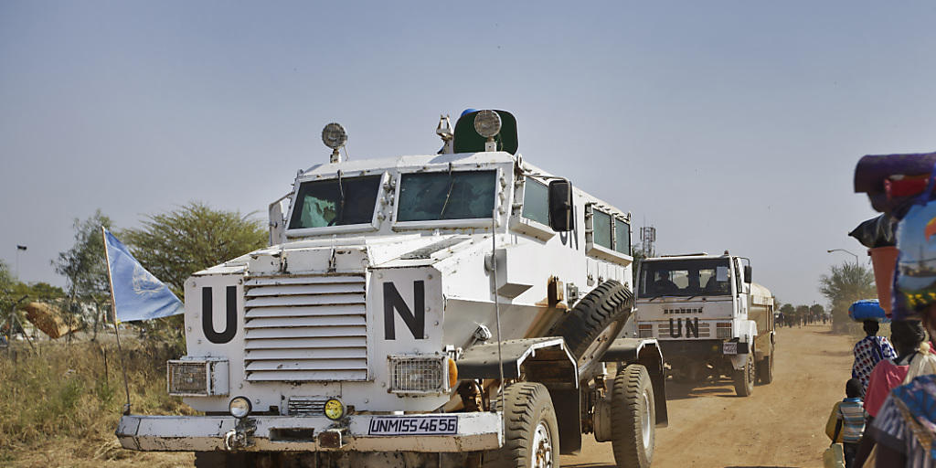 Fahrzeuge der UNO-Blauhelm-Truppen im Südsudan. (Archiv) Fahrzeuge der UNO-Blauhelm-Truppen im Südsudan. (Archiv)