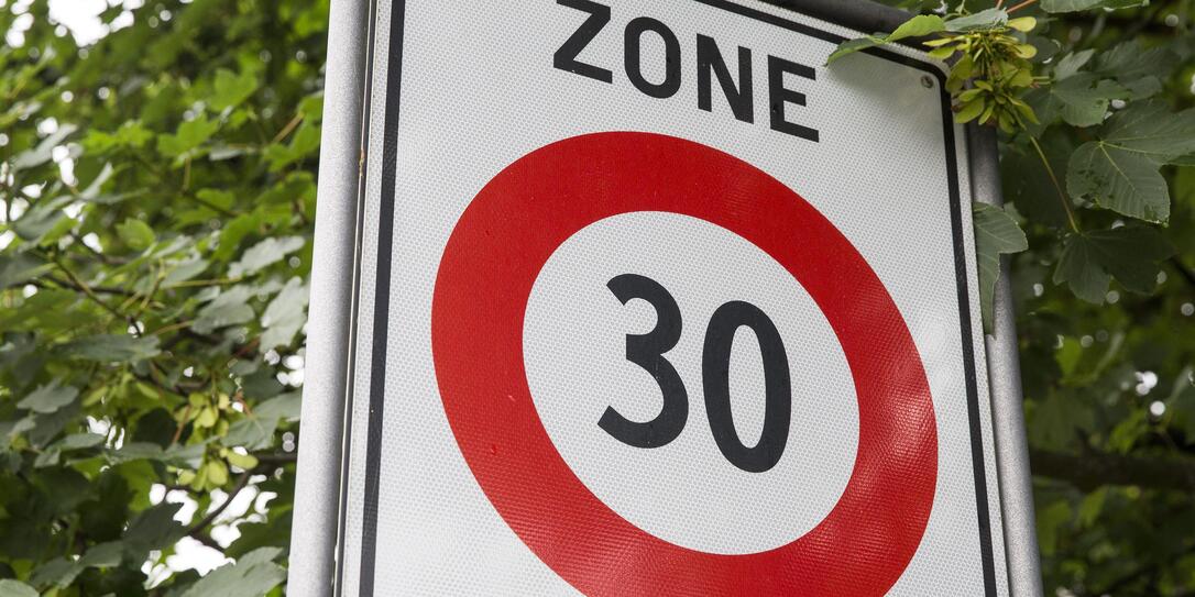 Symbolbild Tempo 30-Zone Symbolbild Tempo 30-Zone