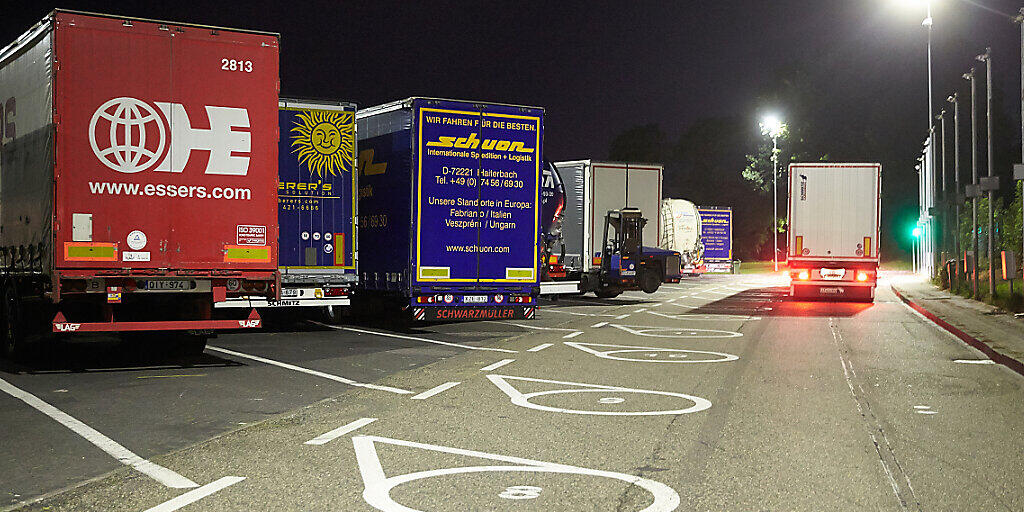 Weniger LKW-Zulassungen in Europa (Symbolbild) Weniger LKW-Zulassungen in Europa (Symbolbild)