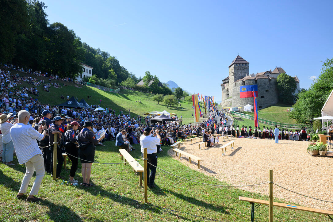 Staatsfeiertag 2026: Staatsakt auf der Schlosswiese (15.08.2026)