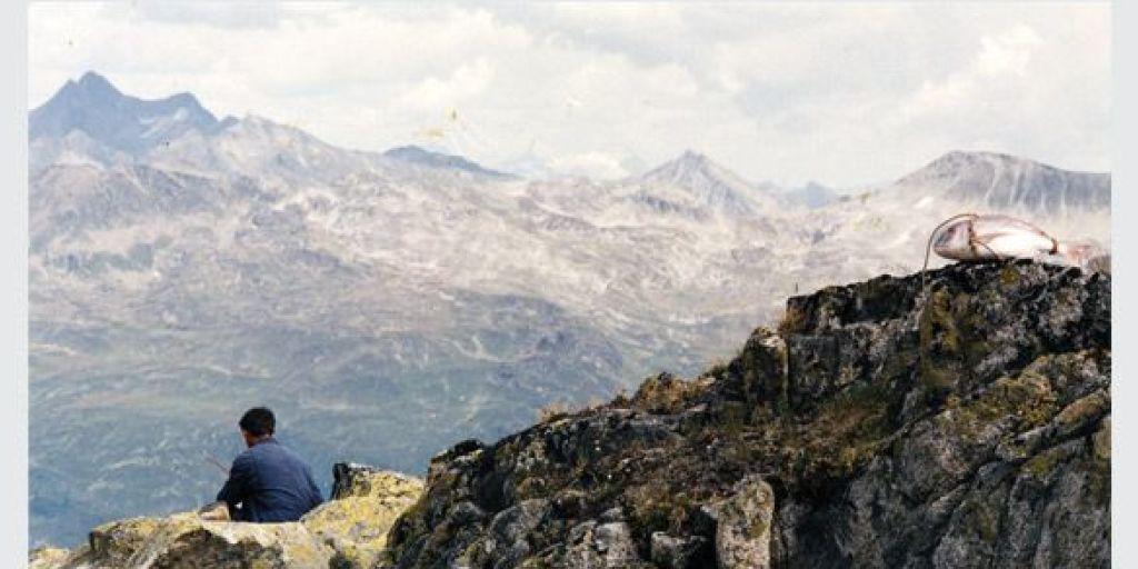 Terry Fox: Locus Harmonium, Furk'art 1990, Performance zwischen Furkapass und Sidelengletscher. (Handout)