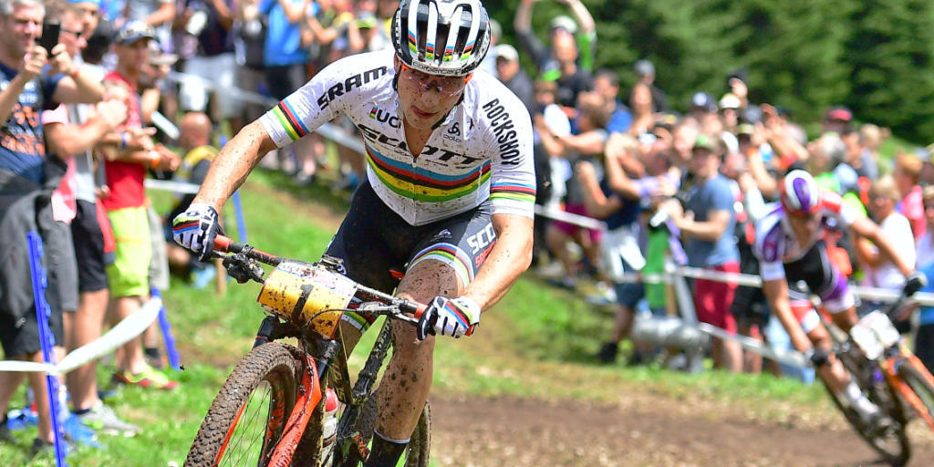 Heimsieg für den Olympiasieger: Nino Schurter gewinnt in Lenzerheide Heimsieg für den Olympiasieger: Nino Schurter gewinnt in Lenzerheide