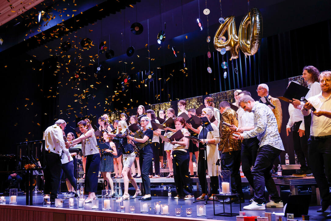 Jubil&auml;umskonzert des Young Unlimited Chors im Gemeindesaal von Mauren.