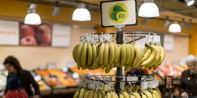 Bananen wurden in der Schweiz fast 8 Prozent billiger (Symbolbild)