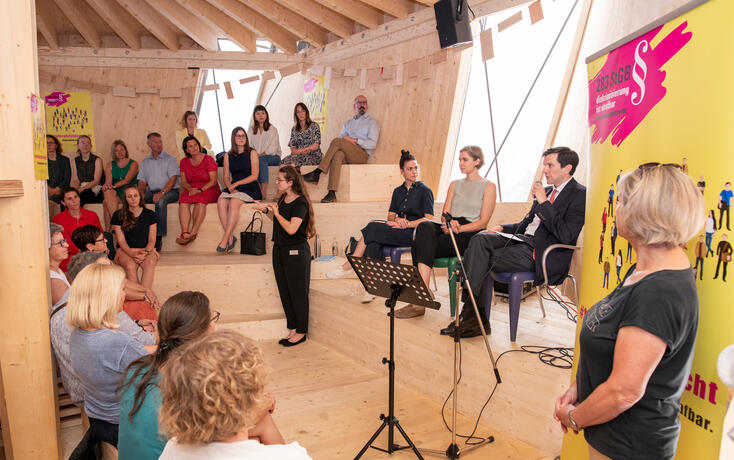 Stop Hate Speech - Hassrede wirksam begegnen - 7. Juli 2023, #toleranzistdeinrecht, Turm in Schaan (mit anschl. Stehlunch)