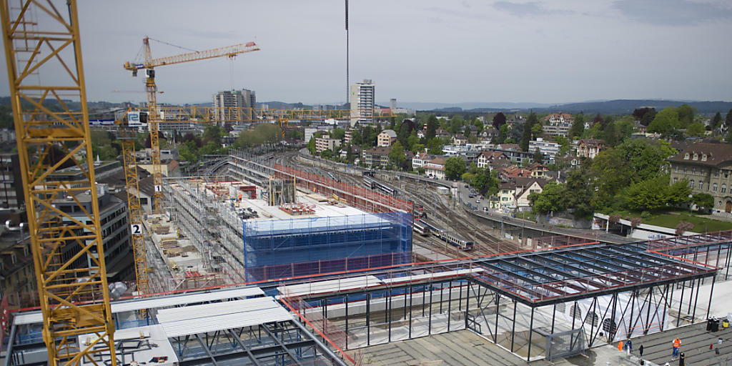 Auf der Baustelle "PostParc Bern" sollen Angestellte der Tessiner Firma gemäss der Gewerkschaft OCST Niedriglöhne erhalten haben. (Archivbild aus dem Jahr 2014)