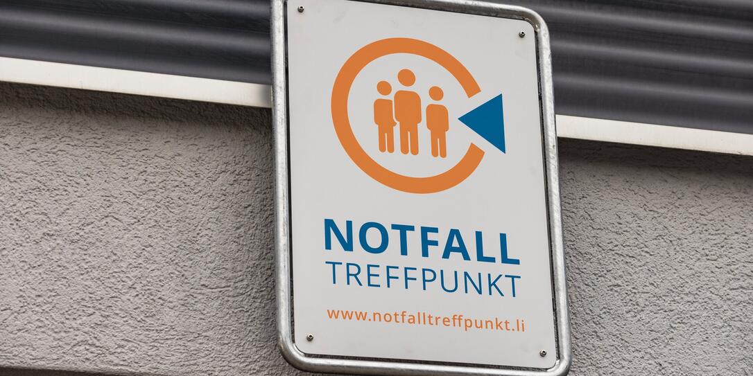 In Balzers befindet sich der Notfalltreffpunkt im Foyer des Gemeindesaals. In Balzers befindet sich der Notfalltreffpunkt im Foyer des Gemeindesaals.