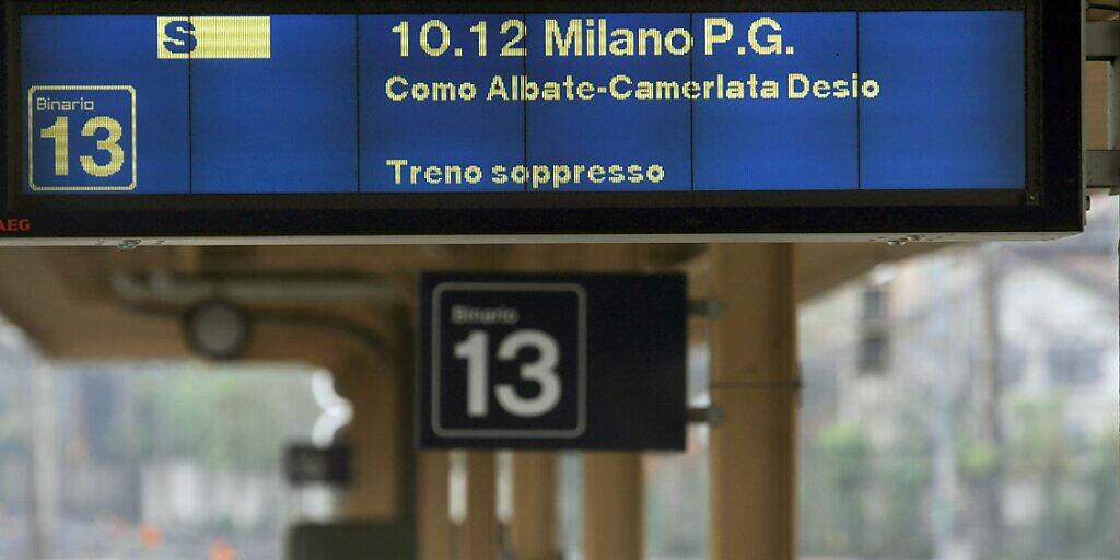 Die Tessiner Regierung stemmt sich gegen die bevorstehende Unterbrechung des Zugverkehrs von und nach Italien. Archivbild