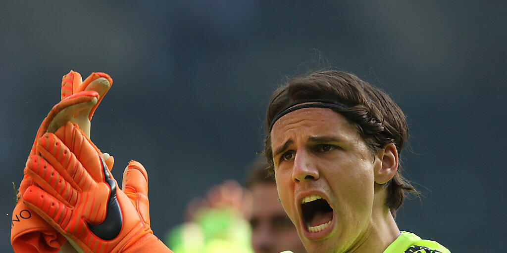 Dortmunds Schweizer Goalie Yann Sommer freut sich über den Zu-Null-Sieg gegen Wolfsburg