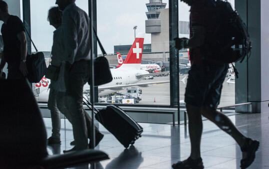 FLUGHAFEN ZUERICH, AIRPORT ZUERICH, ZUERICH AIRPORT, AIRPORT ZURICH, ZURICH AIRPORT, FLUGHAFENGEBAEUDE, FLUGHAFEN GEBAEUDE, GEBAEUDE, FLUGHAFENGELAENDE, FLUGHAFEN GELAENDE, FLUGHAFENAREAL, FLUGHAFEN AREAL, FLUGHAFENKOMPLEX, FLUGHAFEN KOMPLEX, FLUGREISE, FL