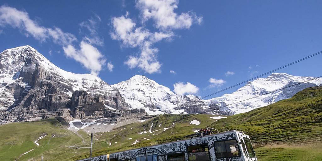 Ein wichtiger Player für den Bau der V-Bahn bei Grindelwald gibt grünes Licht. Das Projekt der Jungfraubahn nimmt damit eine weitere Hürde. (Archivbild)