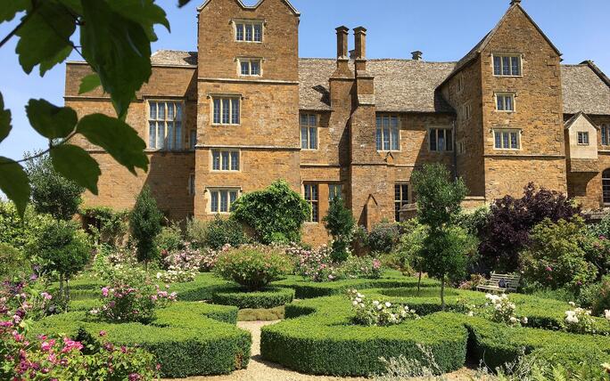 Schloss Broughton und Garten