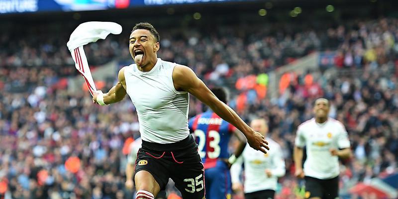 Jesse Lingard zelebriert seinen Schuss ins Glück