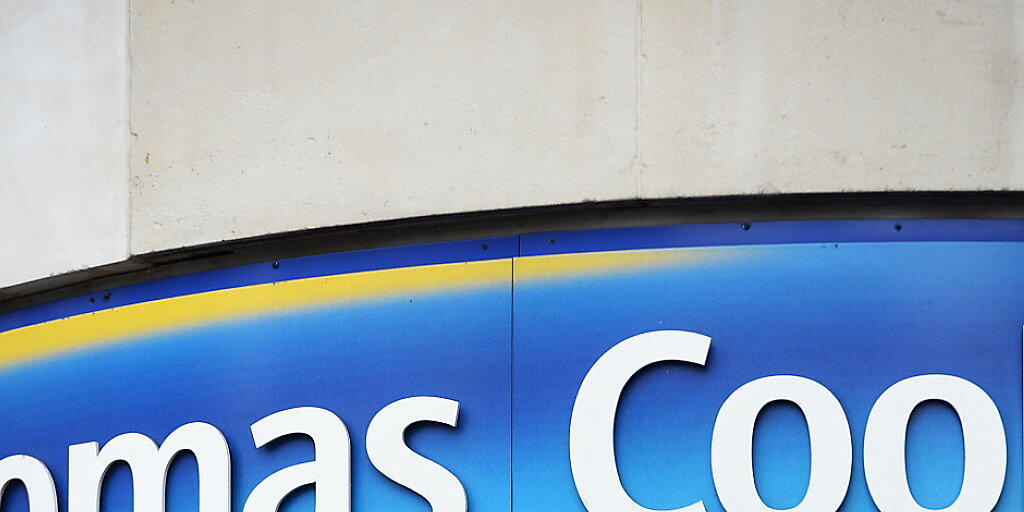 Gewinnwarnung: Das schöne Sommerwetter hat dem Reiseveranstalter Thomas Cook die Sommersaison vermiest. (Archiv)