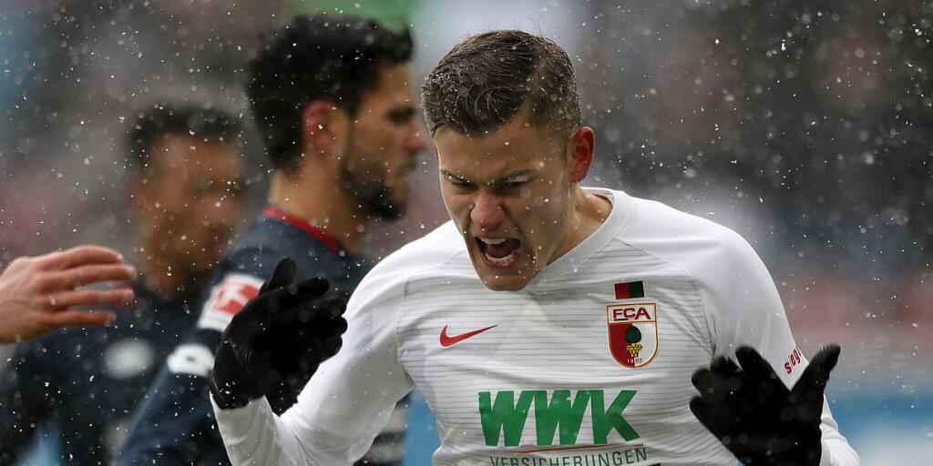 Alfred Finnbogason war der Mann des Spiels im kalten Augsburg