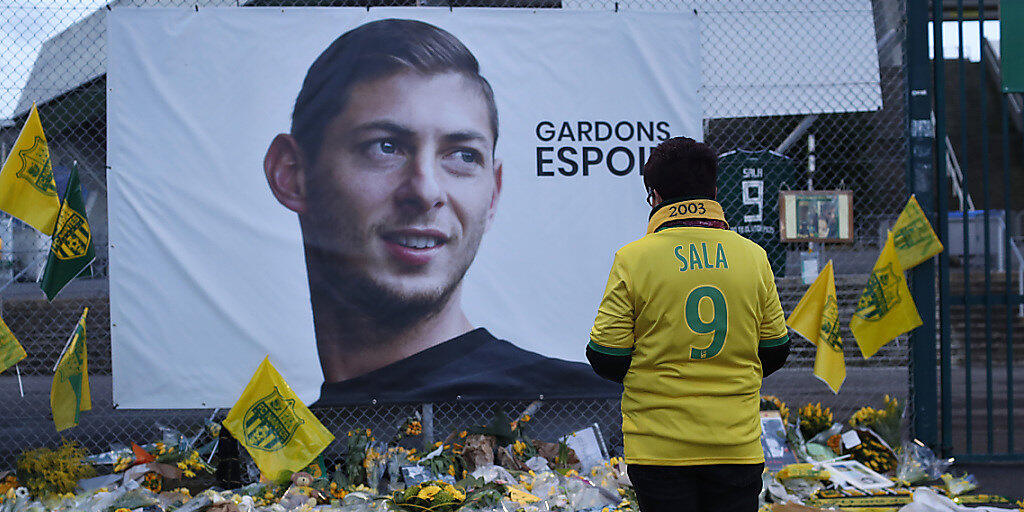 Am Freitag bestätigte die Polizei den Tod von Emiliano Sala. Fans des FC Nantes trauern um den argentinischen Fussballer