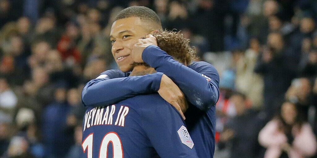 Mbappé und Neymar feiern das 1:0