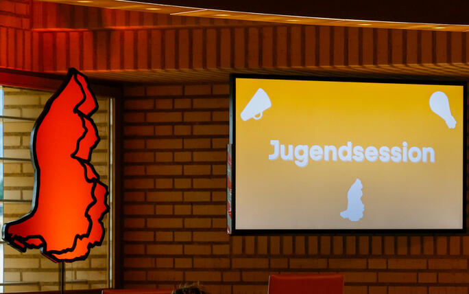10. Jugendsession im Liechtensteiner Landtag.