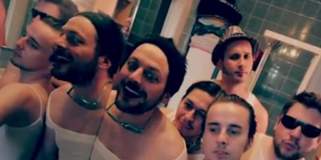 Kaceo wollen an den ESC - koste es, was es wolle. Die schräge Combo hat dafür sogar liebgewonnene Kraftausdrücke aus ihrem Song gestrichen (Screenshot Homepage). Kaceo wollen an den ESC - koste es, was es wolle. Die schräge Combo hat dafür sogar liebgewonnene Kraftausdrücke aus ihrem Song gestrichen (Screenshot Homepage).