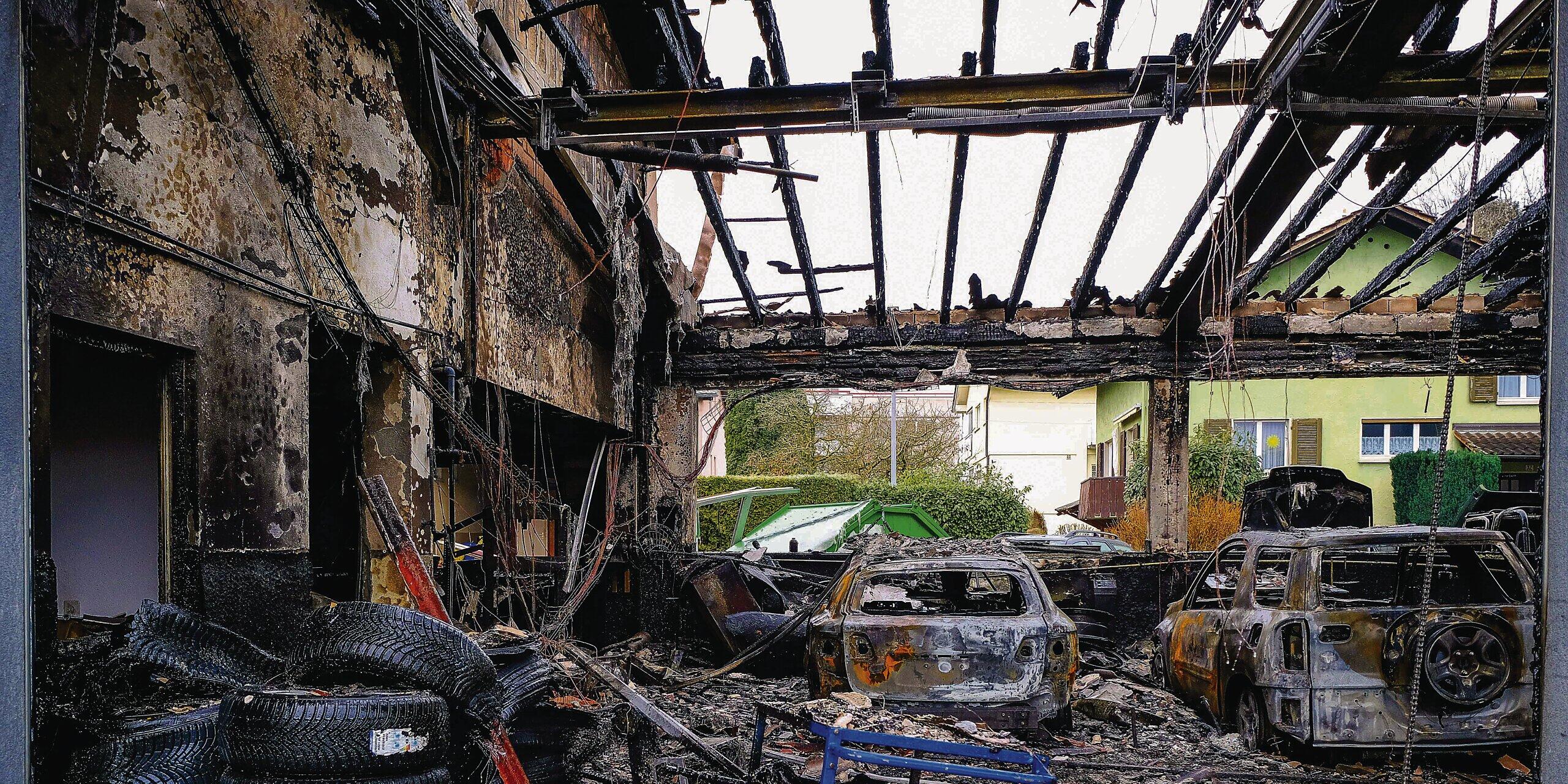 Ausgebrannte Garage: «Technische Ursache» - Vaterland online