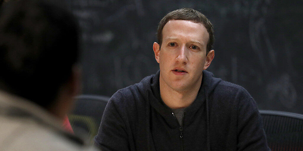 "Es gibt zu viel Sensationsgier, Falschinformationen und Polarisierung in der Welt": Facebook-Gründer Mark Zuckerberg. (Archivbild)