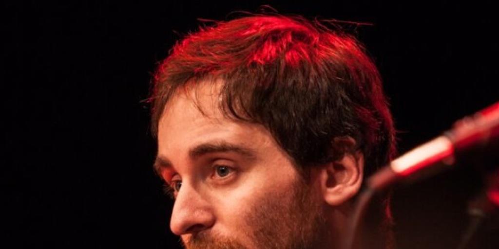 Remo Zumstein aus Schliern bei Köniz hat am frühen Samstagmorgen in St. Gallen den Schweizermeister-Titel im Poetry Slam bekommen (Handout).