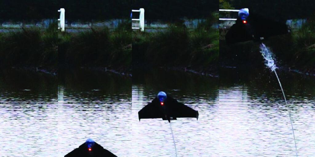 Durch den Wasserstrahl stösst sich der Roboter von der Wasseroberfläche in die Luft und gleitet eine kurze Strecke.