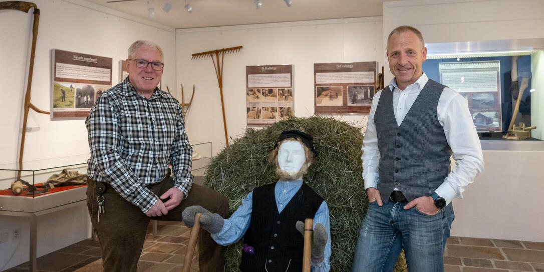 Vernissage "Spuren der Zeit – Magerheuhütten" im Walsermuseum