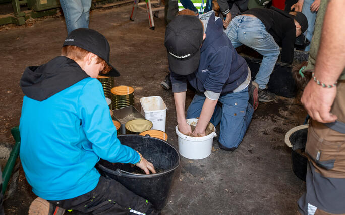 Umweltputzete und Basteln von Nisthilfen in Triesenberg (18.04.2026)