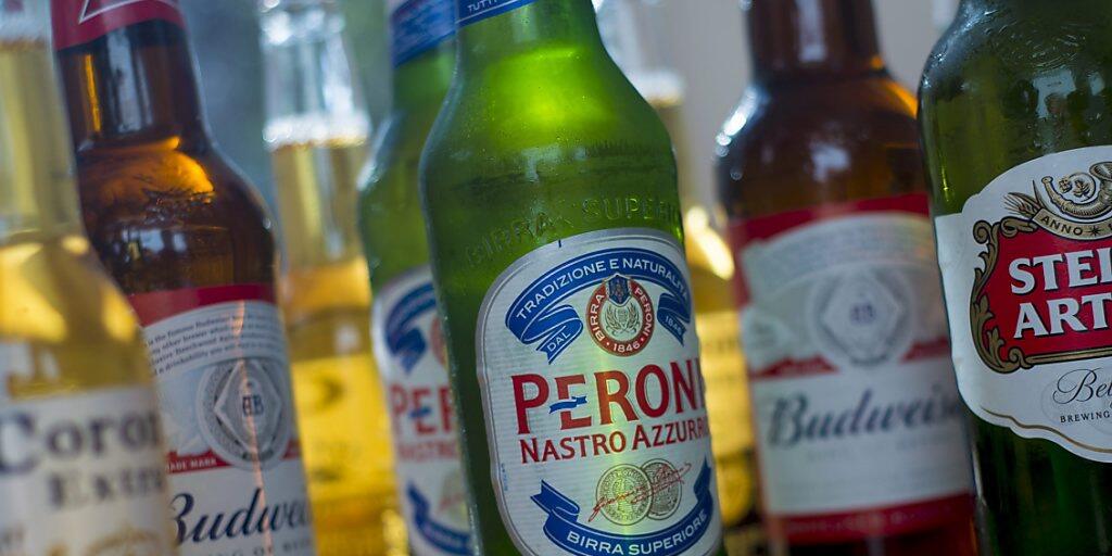 Börsengang für Schuldenabbau. Der weltgrösste Bierbrauchen will seine Asien-Tochter in Hongkong listen. (Archivbild) Börsengang für Schuldenabbau. Der weltgrösste Bierbrauchen will seine Asien-Tochter in Hongkong listen. (Archivbild)