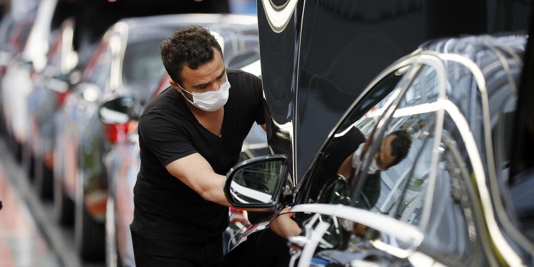 Mercedes Benz car production during Corona pandemic in Sindelfingen