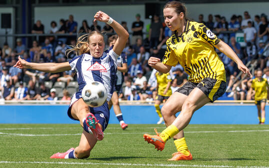 Das Frauenteam von Borussia Dortmund spielt am Sommer Cup in Ruggell mit und trainiert dann anschliessend auch noch ein paar Tage in Ruggell.