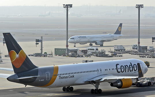 Vor der Corona-Krise galt der Ferienflieger Condor besonders wegen seines Angebots zu touristischen Langstreckenzielen in Übersee als unentbehrlich für die Reisebranche, die stets einen Gegenpol zur mächtigen Lufthansa haben wollte. (Archivbild)
