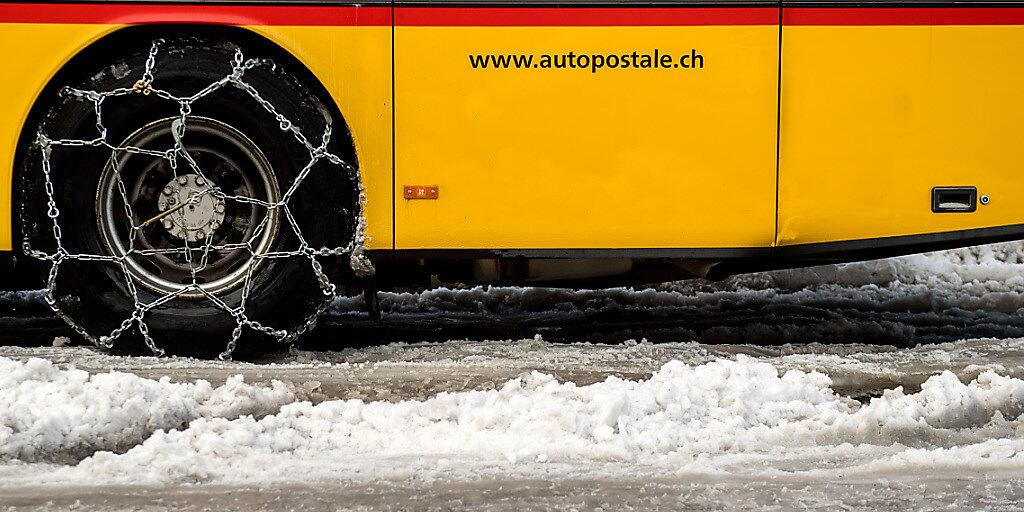 Postauto steht im Verdacht, mit Gewinnen aus dem Regionalverkehr den Ortsverkehr quersubventioniert zu haben. (Archivbild)