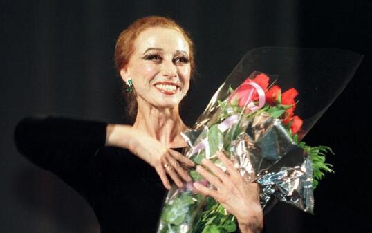 Maja Plissezkaja bei einem Auftritt in Kiew im Mai 1998