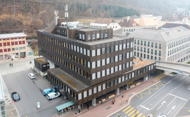 250211 Altes Postgebäude in Vaduz soll neuer Platz werden für