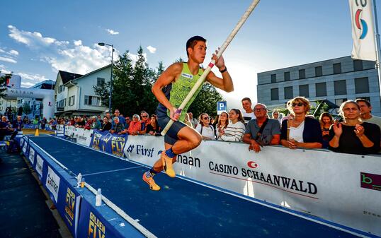 Liechtenstein Schaan Lindaplatz Golden Fly Meeting