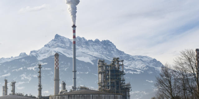 Die Raffinerie bei Collombey