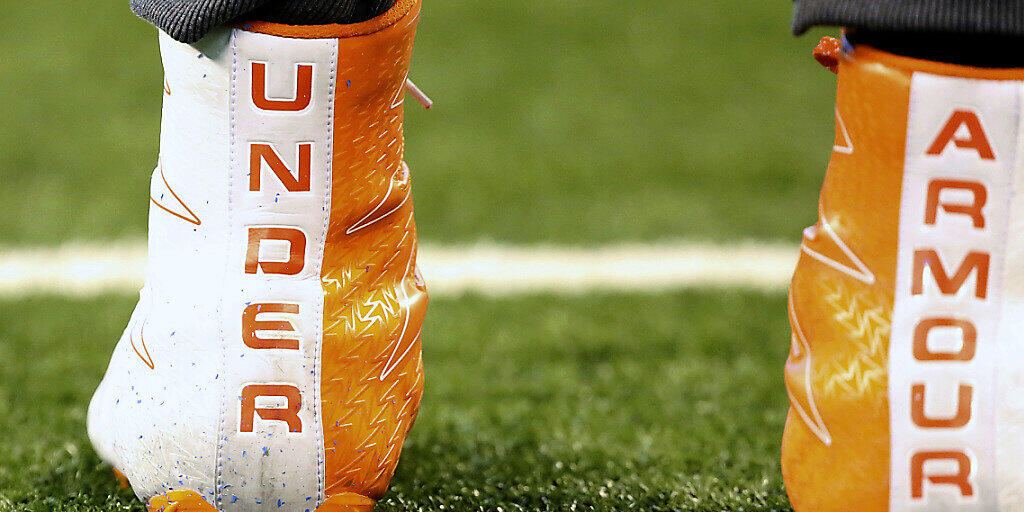 Der US-Sportartikelkonzern Under Armour leidet unter den Folgen der Corona-Pandemie und schreibt im ersten Quartal einen Verlust.(Archivbild)