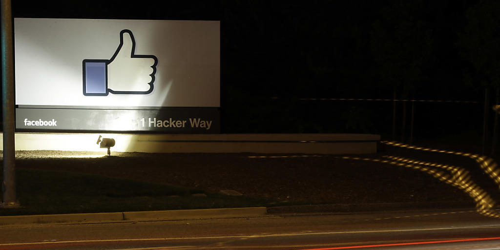 Das Facebook-Like-Symbol beim Konzernhauptsitz in Menlo Park in Kalifornien. (Archiv) Das Facebook-Like-Symbol beim Konzernhauptsitz in Menlo Park in Kalifornien. (Archiv)